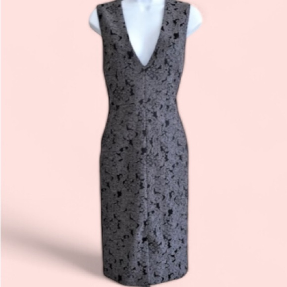 Alice & Olivia Baylee
cocktail dress size 2 US XS